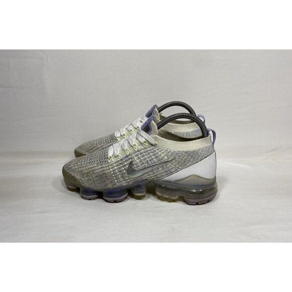 Nike Air Vapormax Flyknit 3 Shoes AJ6910-102 Barely Volt Women’s Size 6.5 - Picture 3 of 9